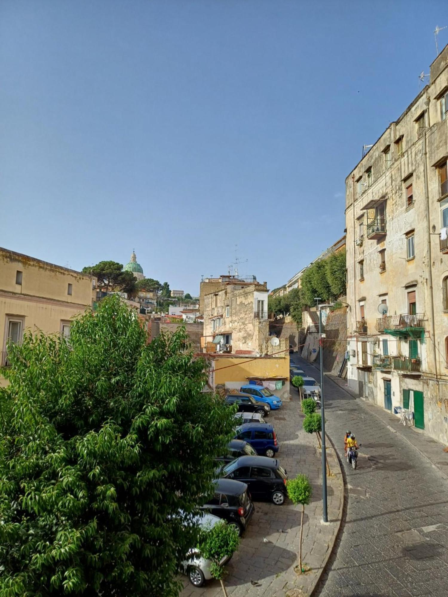 Ostello Napoli Town Esterno foto